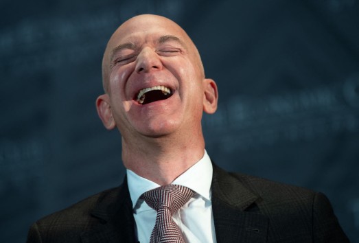 Amazon Founder Bezos Unloads $666 Million in Shares, More Sales
